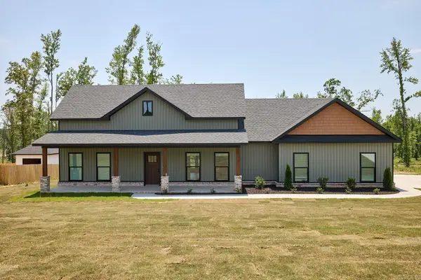 10581 W Miller Sardis Road, Bauxite, AR 72011