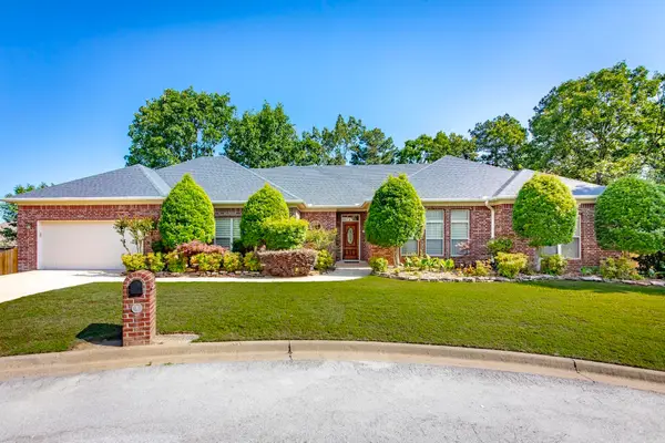 8 Castle Rock Cove, Little Rock, AR 72212