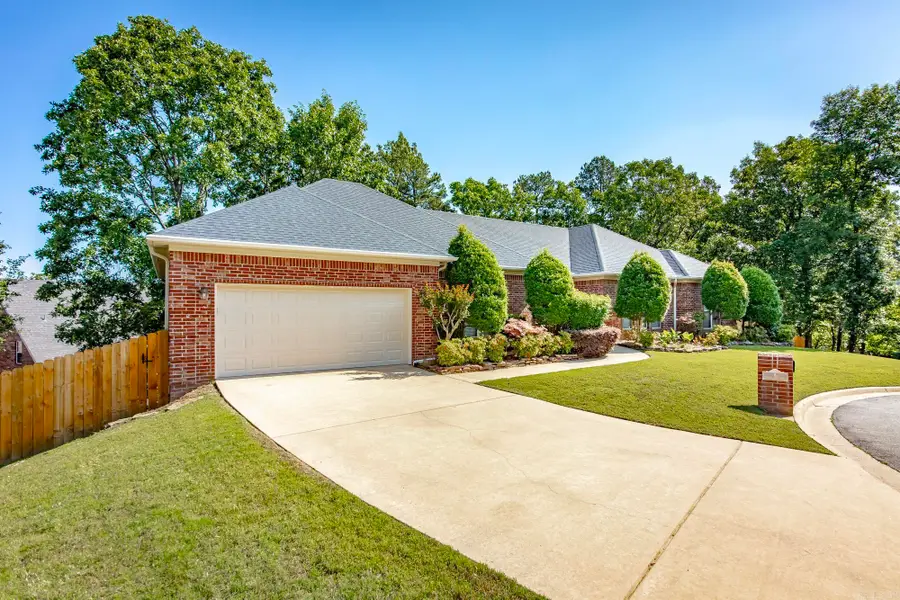 8 Castle Rock Cove, Little Rock, AR 72212 - #3