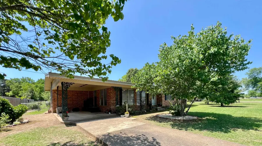 403 W Antioch Street, Delight, AR 71940 - #2