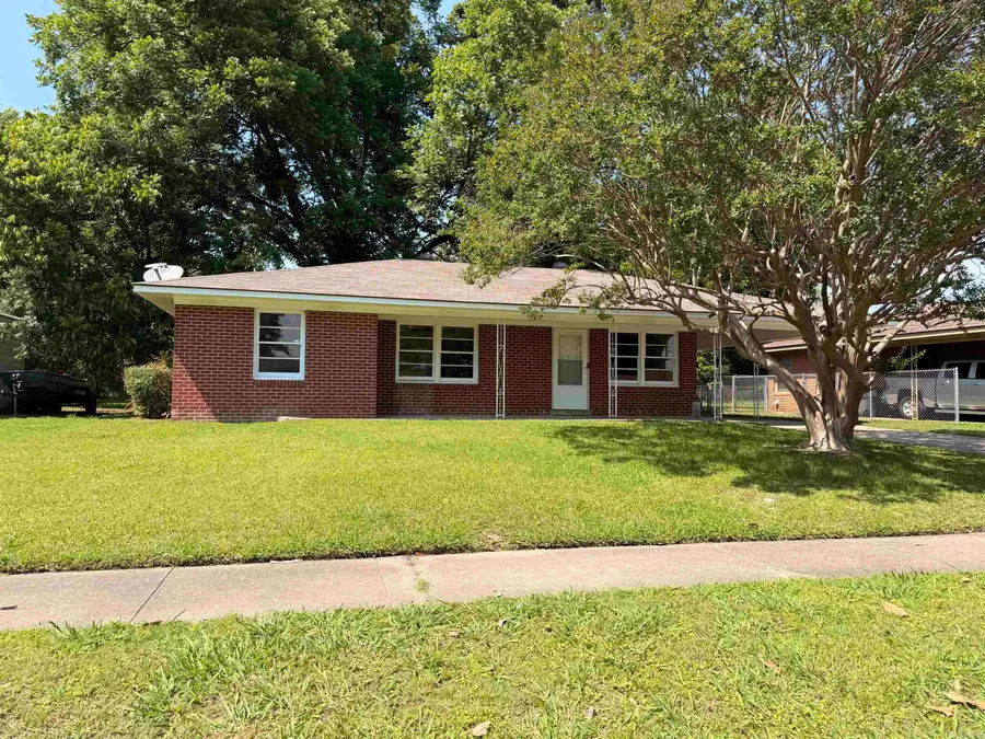 1801 Belmoor Drive, Pine Bluff, AR 71601 - #2
