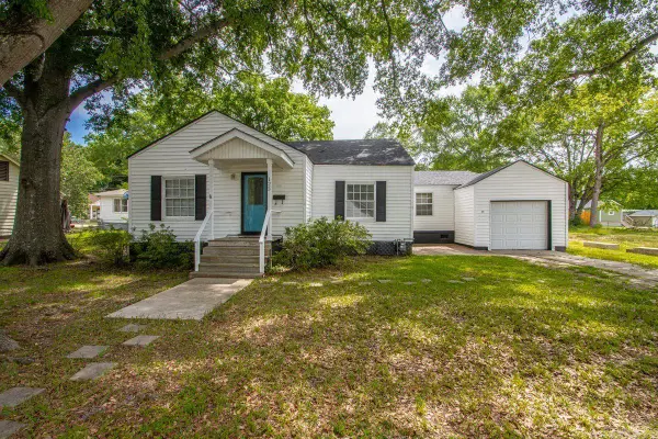 123 N Olive Street, Benton, AR 72015