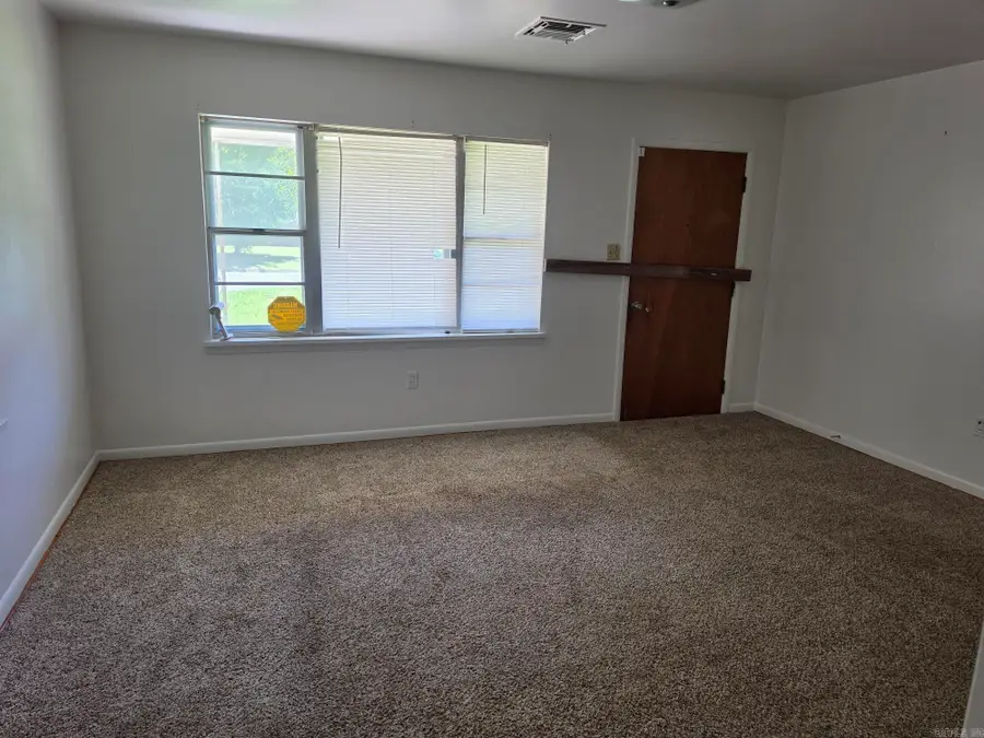 207 Kay Street, North Little Rock, AR 72117 - #3