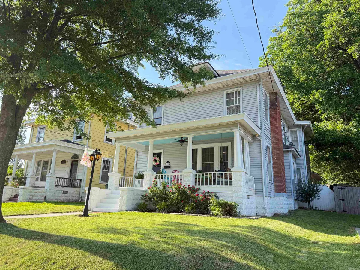 609 W Poplar Street, Paragould, AR 72450 - #1