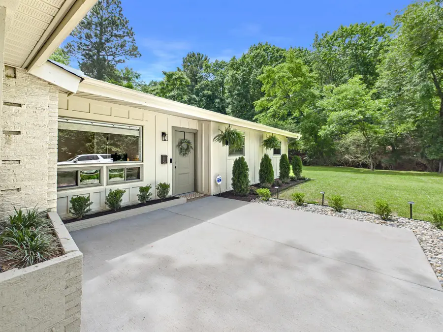 2615 Flakewood Road, Little Rock, AR 72207 - #2
