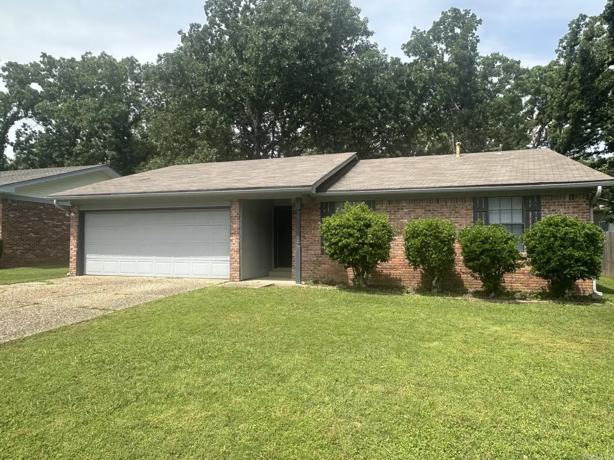 306 Lynnewood Drive, Sherwood, AR 72076 - #1