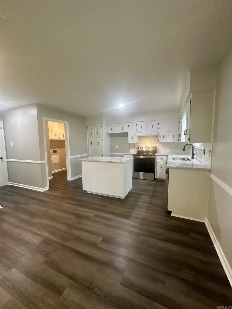 306 Lynnewood Drive, Sherwood, AR 72076 - #3