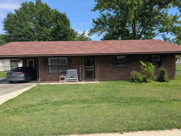680 E German Lane, Conway, AR 72032