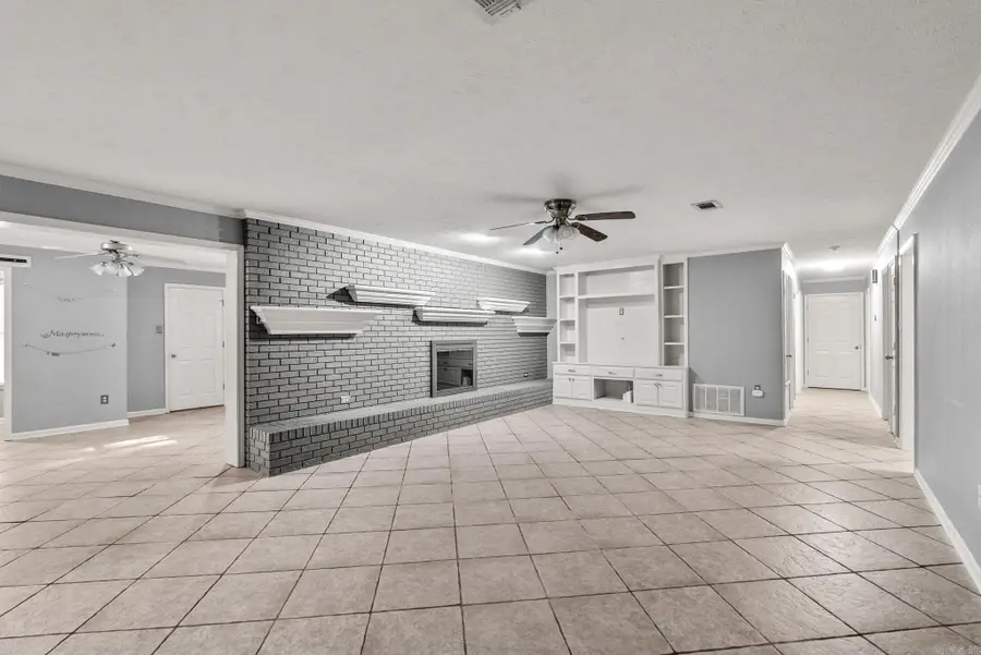 38 White Oak Dr, Conway, AR 72034 - #3