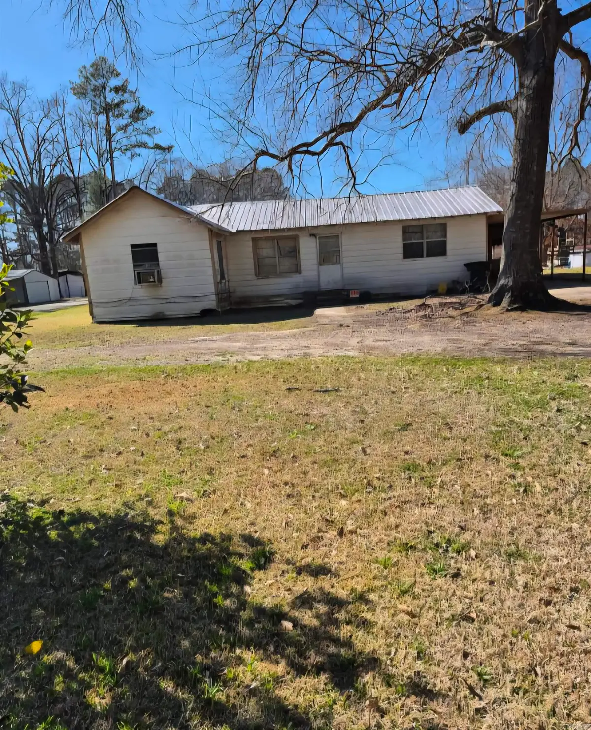 303 Western Auto Road, Crossett, AR 71635 - #1