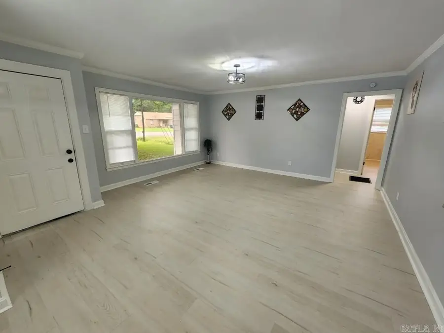 424 Healy Street, North Little Rock, AR 72117 - #2