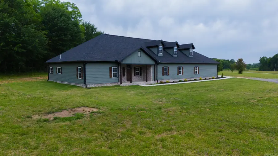 1867 Locust Grove Rd, Batesville, AR 72501 - #2