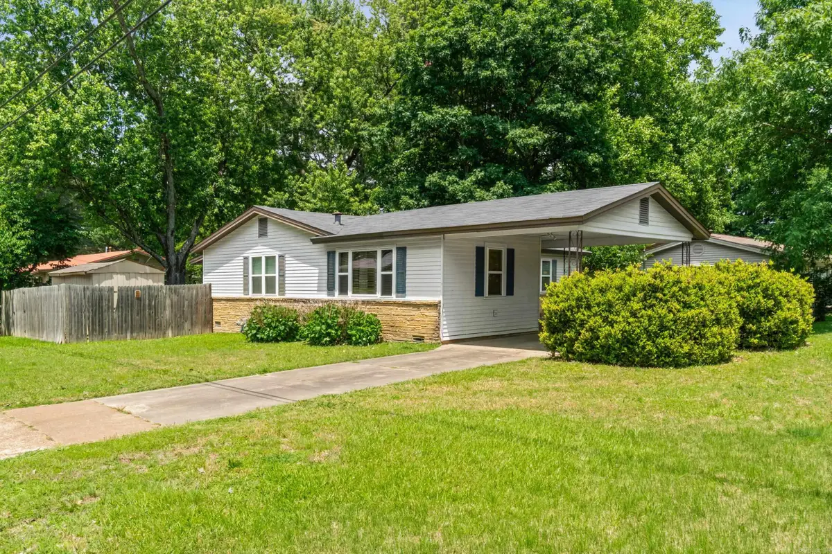 907 Merritt Street, Searcy, AR 72143 - #1