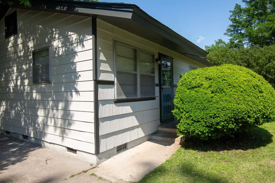 6404 Tracy Avenue, Little Rock, AR 72206 - #2