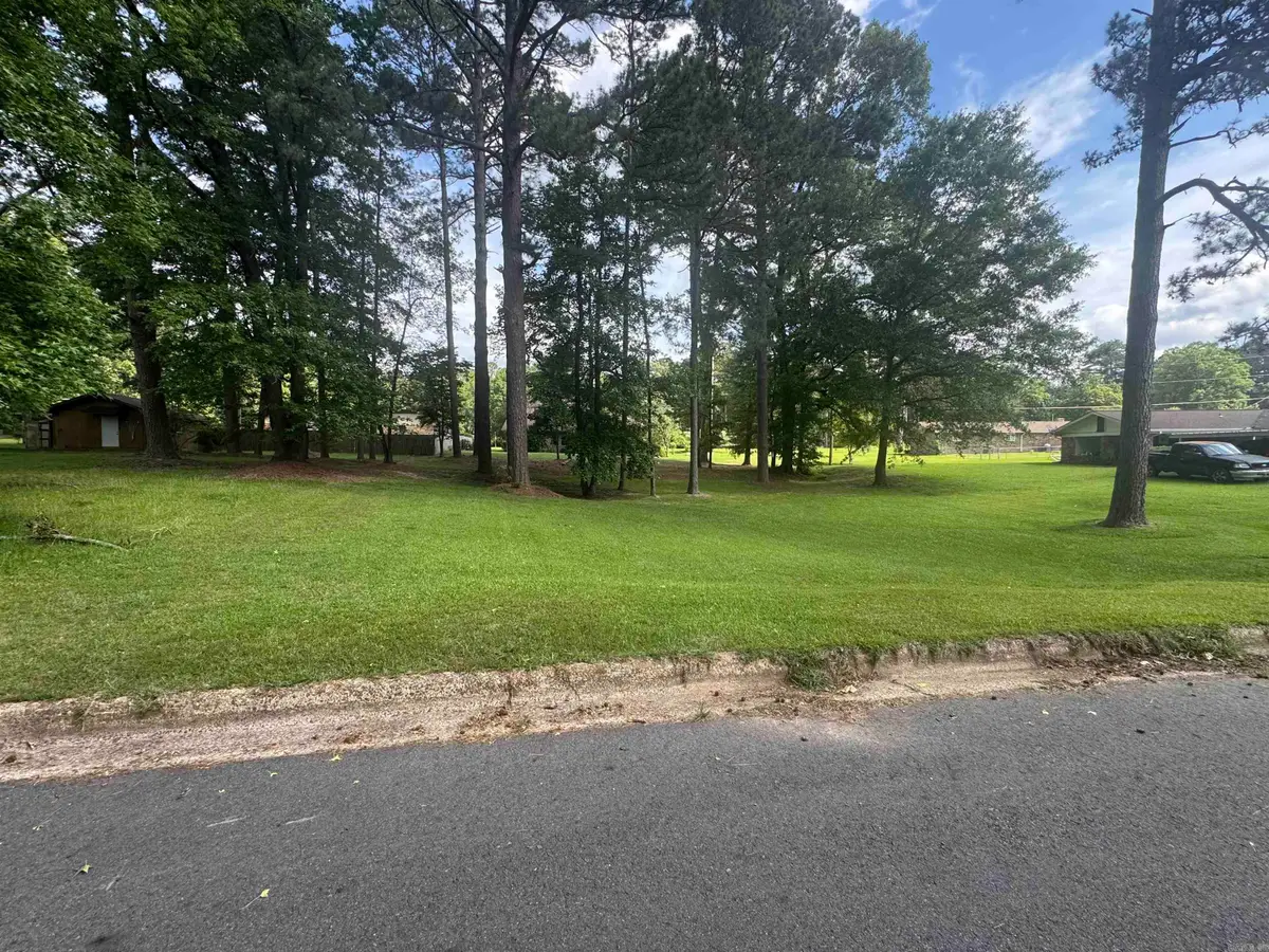 000 Holly Hill, Camden, AR 71701 - #1