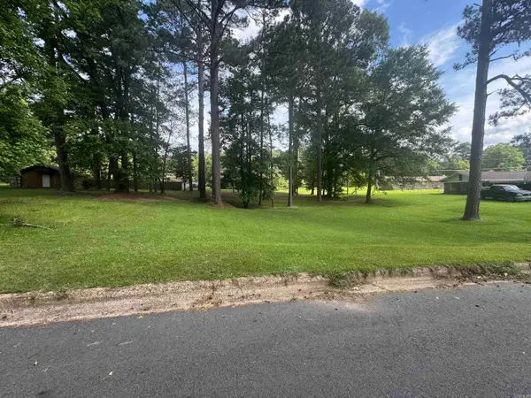 000 Holly Hill, Camden, AR 71701