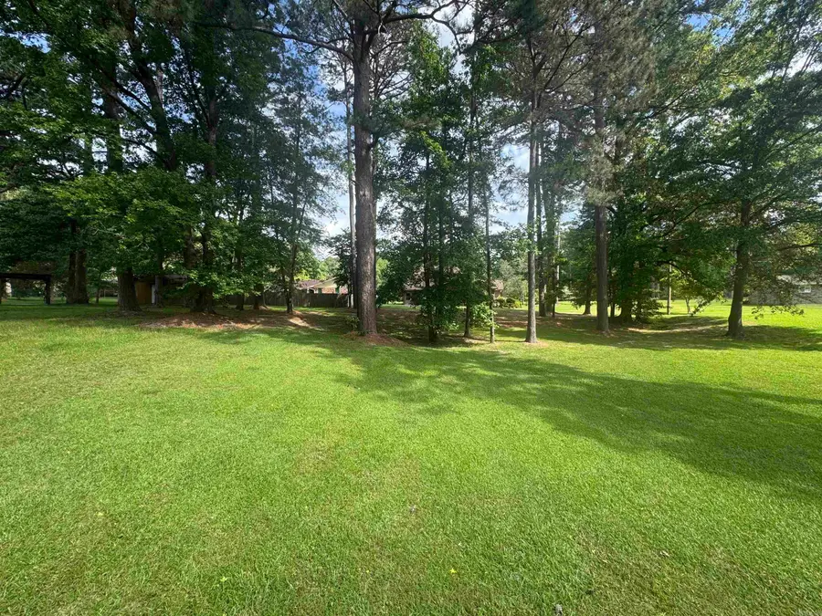 000 Holly Hill, Camden, AR 71701 - #2