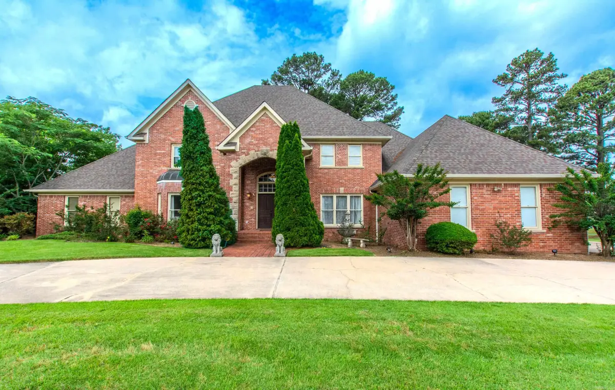 1 Club Manor Drive, Maumelle, AR 72113 - #1