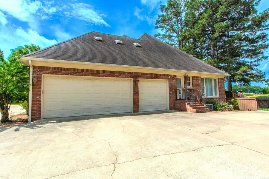 1 Club Manor Drive, Maumelle, AR 72113 - #3