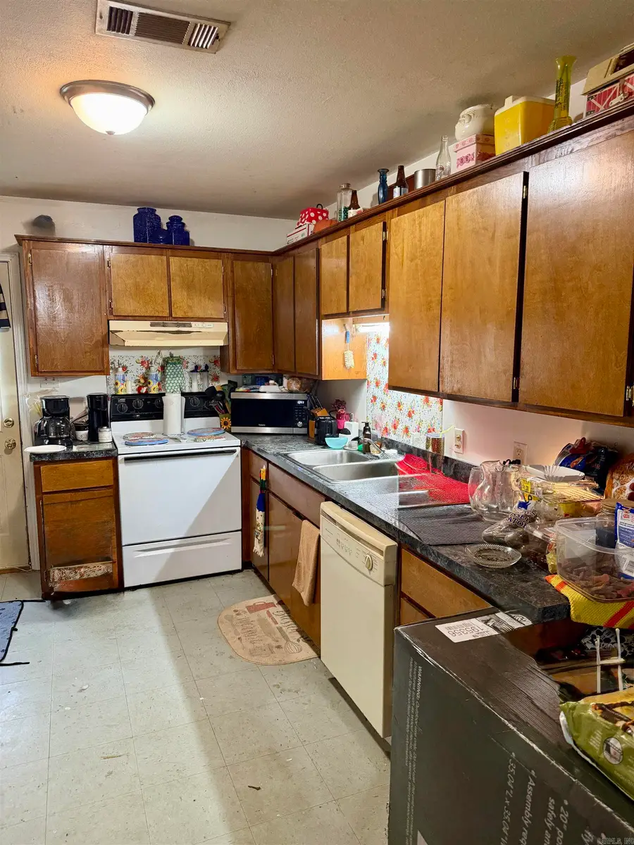 1209 Olive St, Scranton, AR 72863 - #3