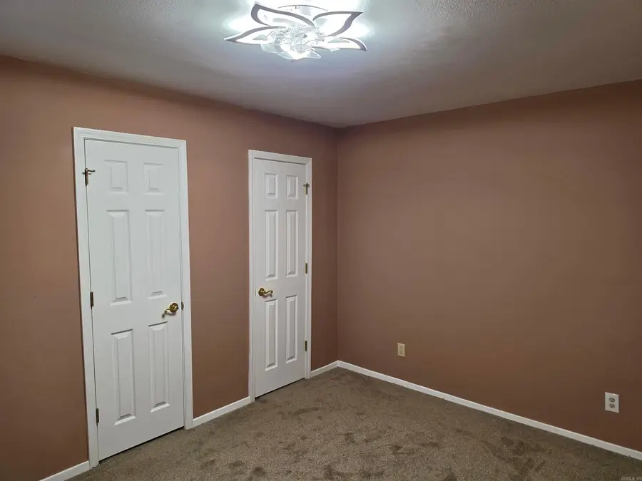 206 Shadow Oaks Dr, Sherwood, AR 72120 - #3