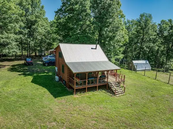 2061 Mcknight Road, Guion, AR 72540