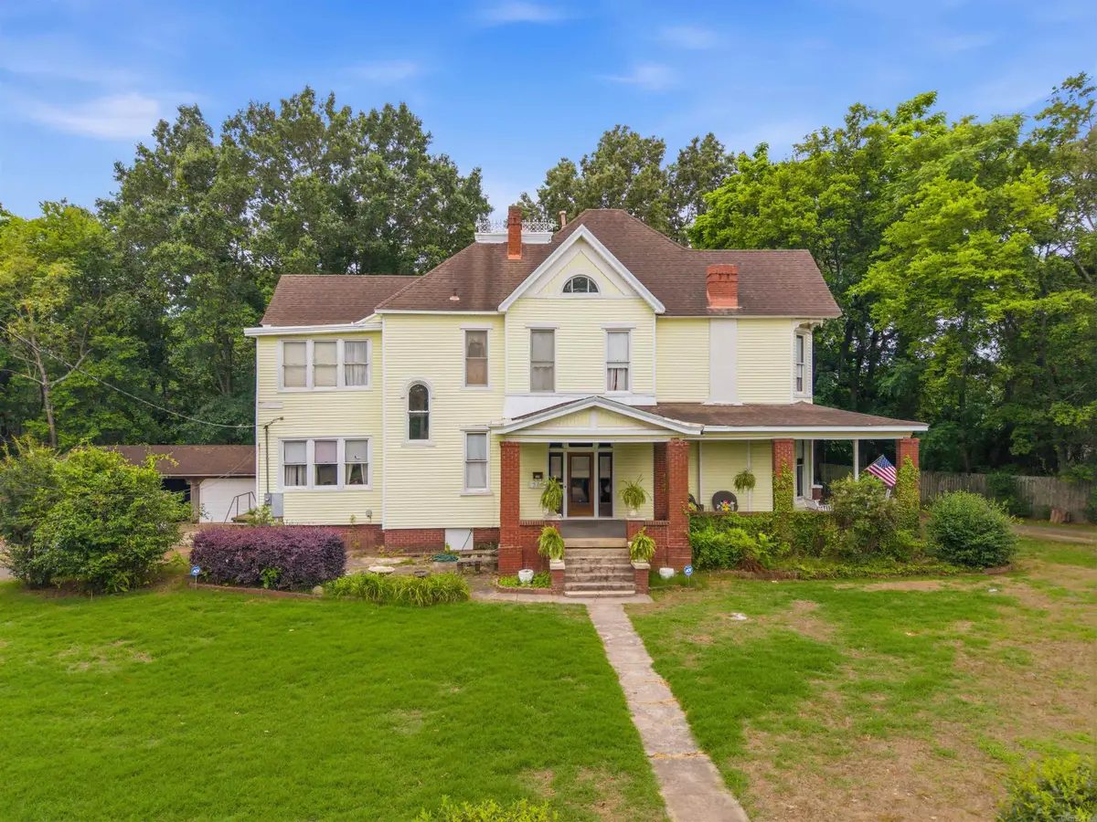 320 W 18th Street, North Little Rock, AR 72114 - #1