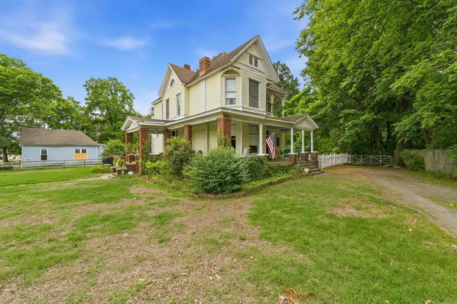 320 W 18th Street, North Little Rock, AR 72114 - #2