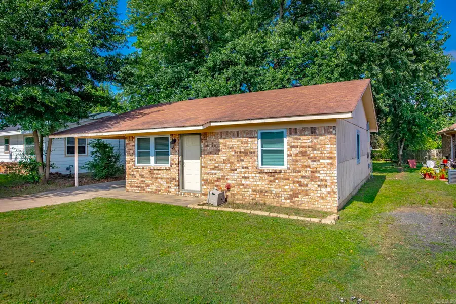 219 S Center Street, Conway, AR 72034 - #2
