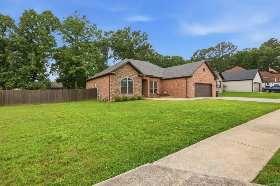 204 Forest Oak Drive, Jacksonville, AR 72076 - #3