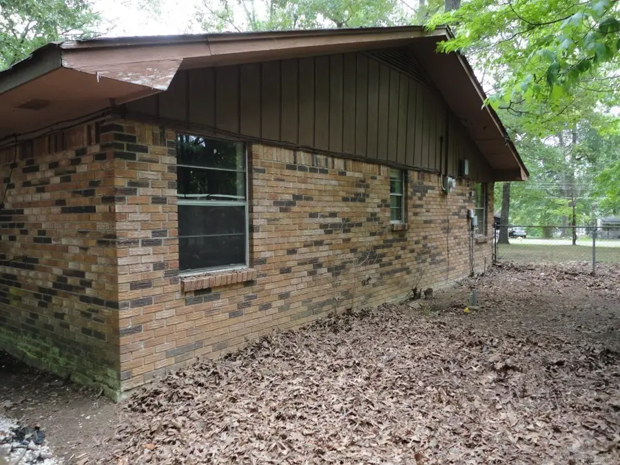 553 W Clearwater Drive, Sheridan, AR 72150 - #3