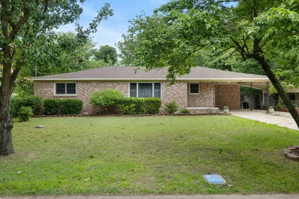 205 Central Ave, Bay, AR 72411