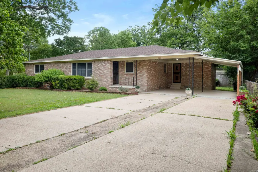 205 Central Ave, Bay, AR 72411 - #2