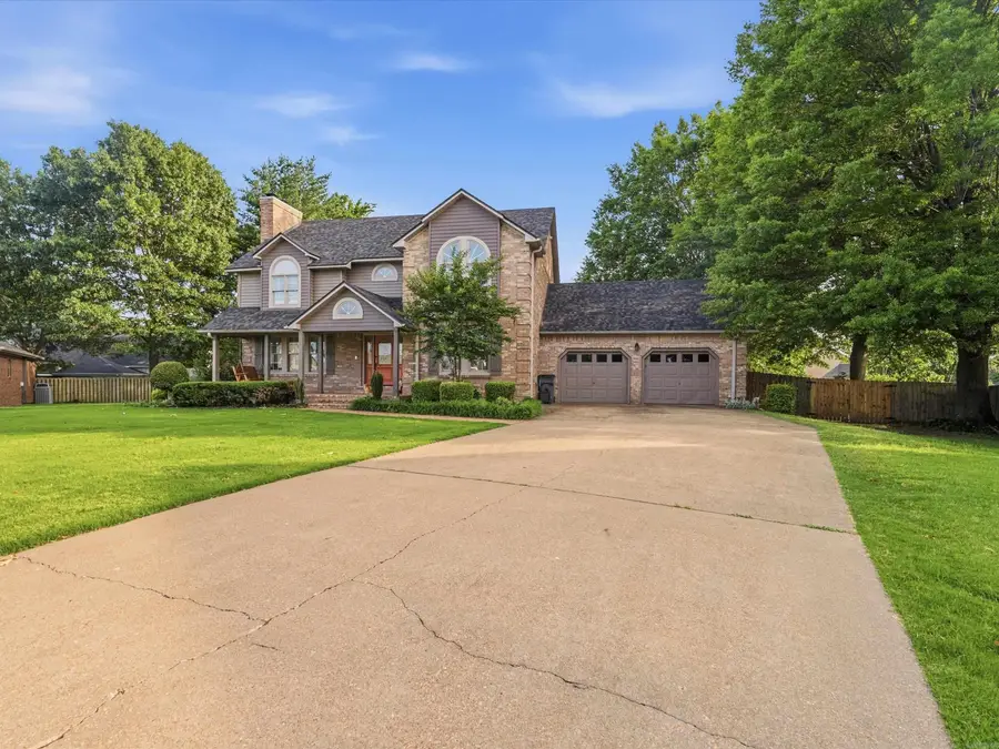 1404 Lexington Drive, Paragould, AR 72450 - #2