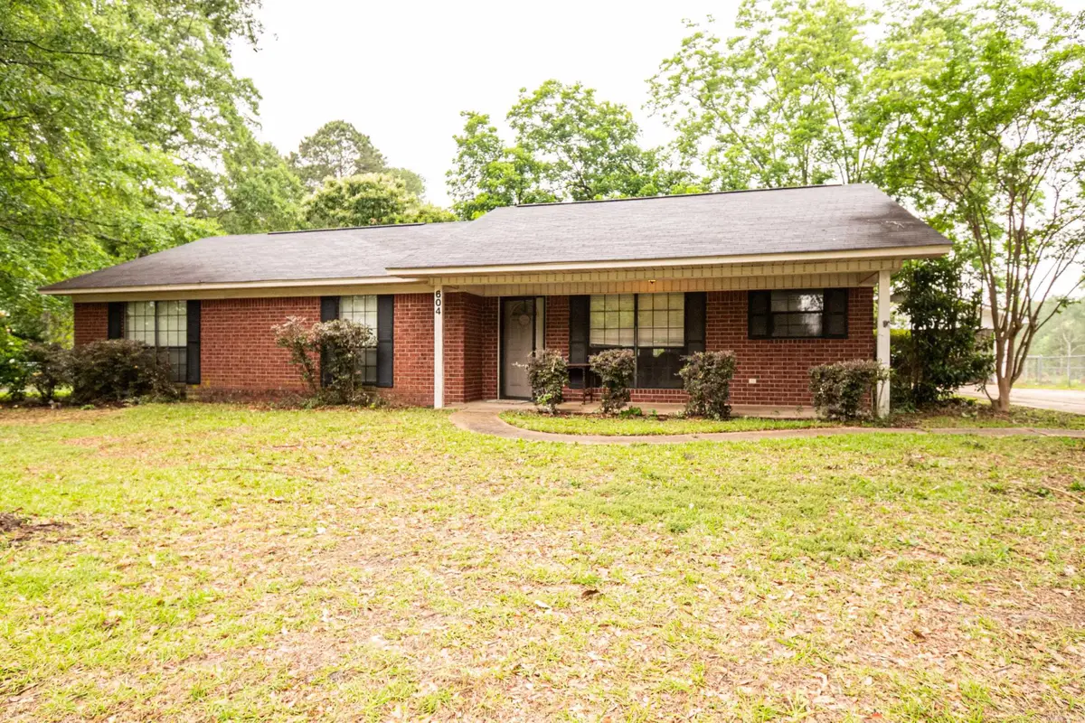 604 W University, Magnolia, AR 71753 - #1