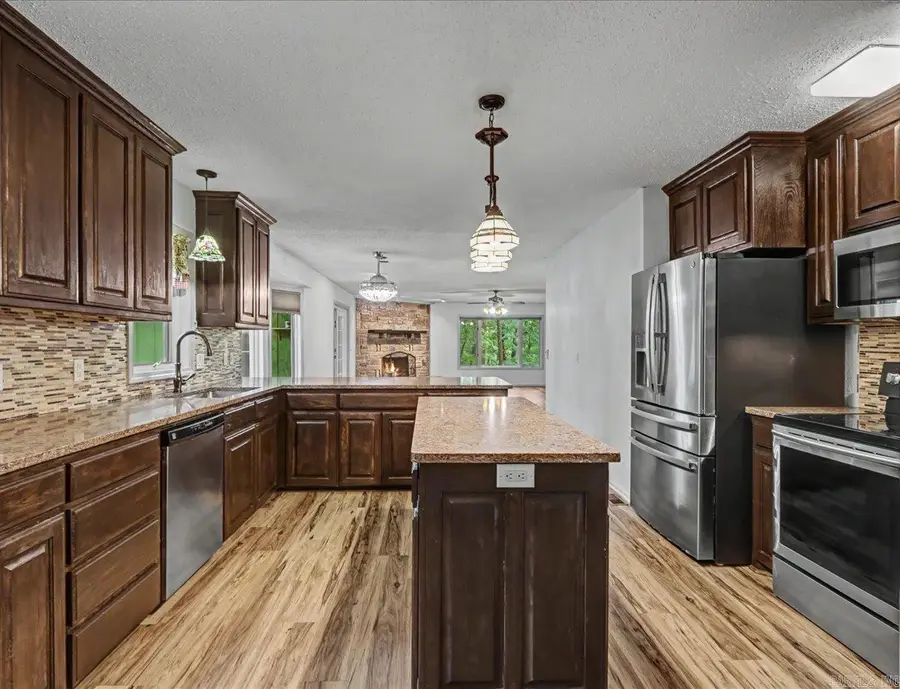 27 Murcia Way, Hot Springs, AR 71909 - #3