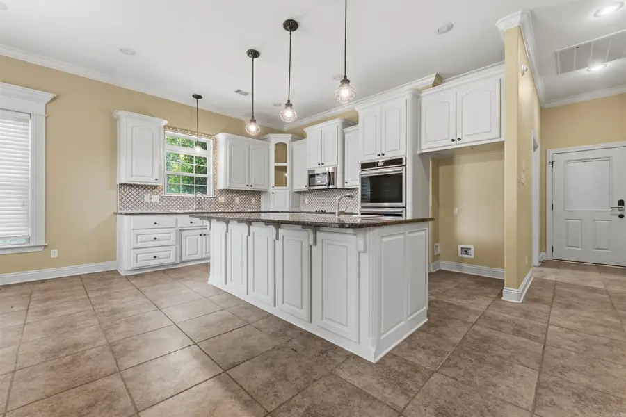 305 Edgewood Dr, Cabot, AR 72023 - #2