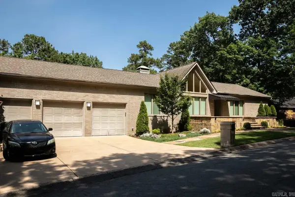 17 River Valley Rd, Little Rock, AR 72227