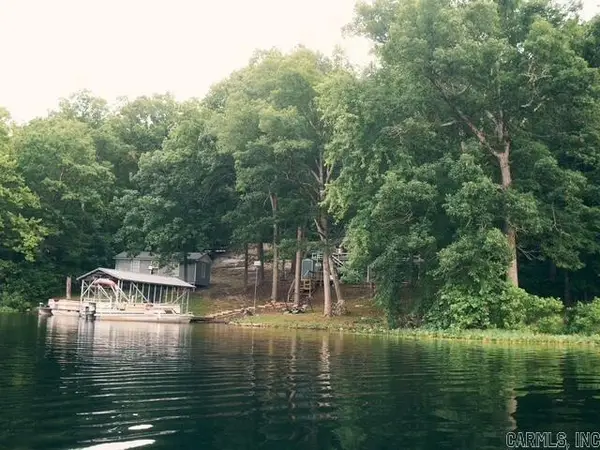 435 Woodland Hills Road, Hardy, AR 72542