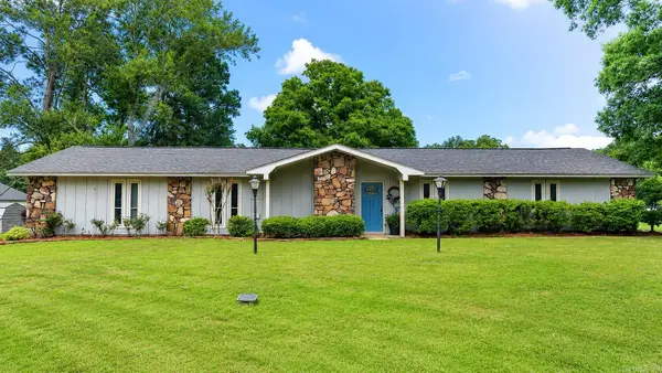 2221 Meadowpond Trail, White Hall, AR 71602