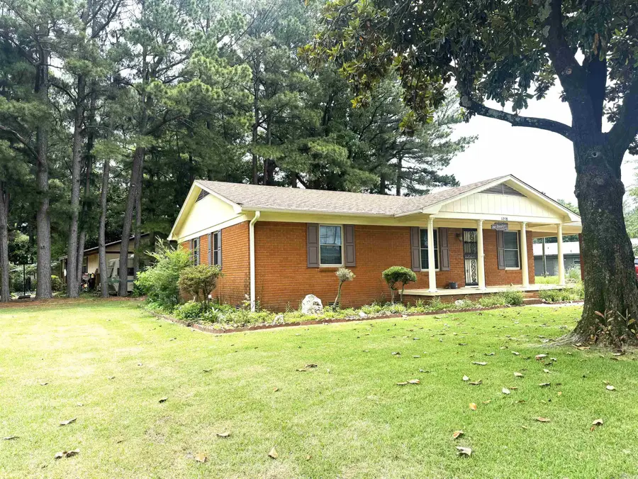 1258 Ouida St, Wynne, AR 72396 - #2