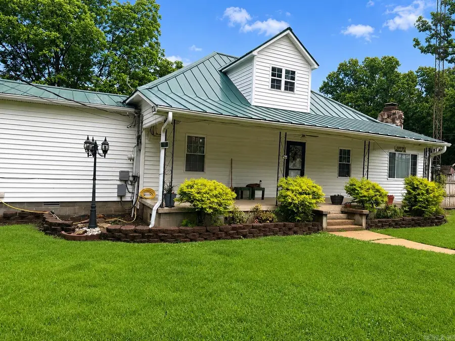 300 W Hinkley St, Brookland, AR 72417 - #2