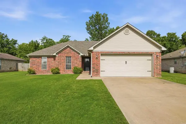 27 Tanzanite Drive, Greenbrier, AR 72058