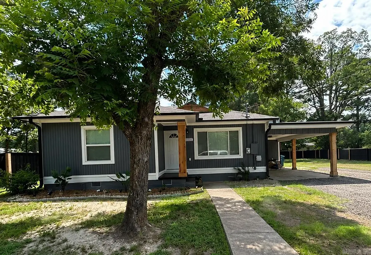 1025 Edwards Street, Malvern, AR 72104 - #1