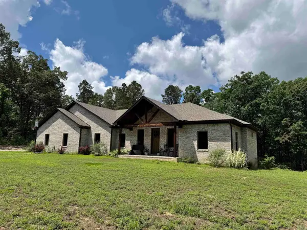 5111 Oklahoma Inn Road, Benton, AR 72015