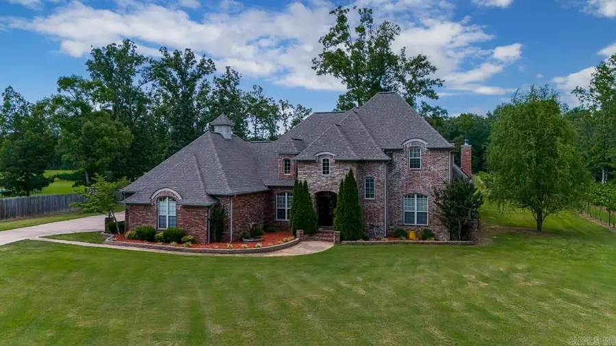 42 Oakwood Drive, Vilonia, AR 72173 - #3