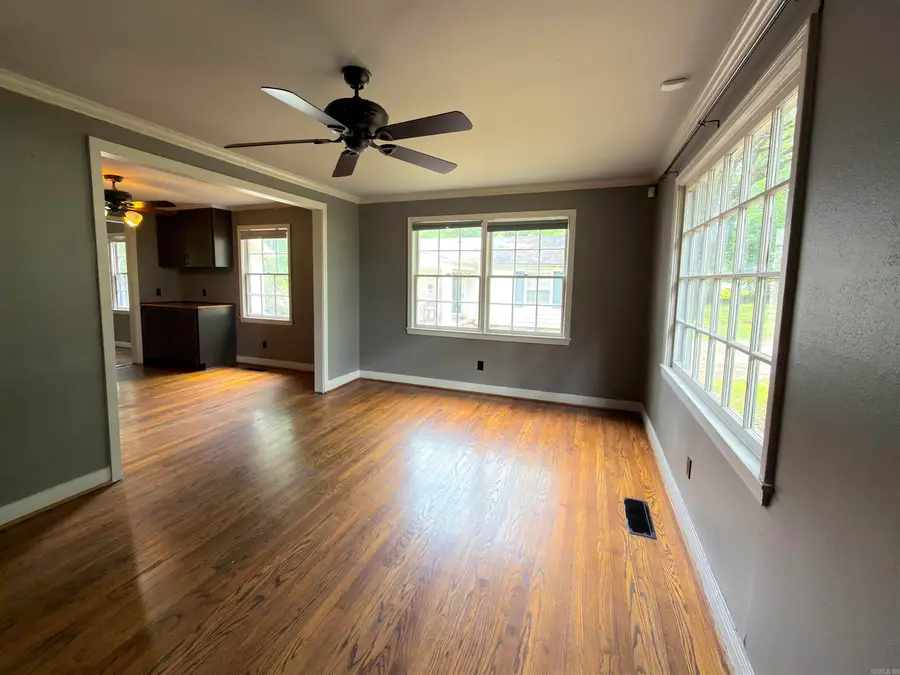 6710 Kavanaugh Pl, Little Rock, AR 72207 - #3