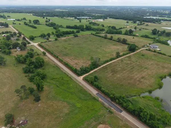 5 Cornbridge Road, Nashville, AR 71852