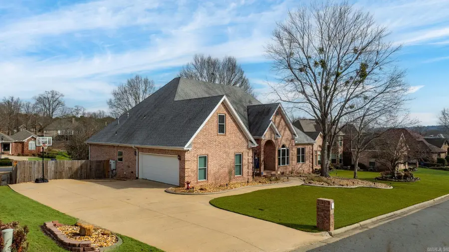 113 Mohawk Drive, Maumelle, AR 72113 - #3