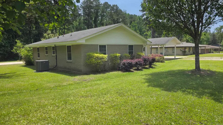 622 N Sivils St, Crossett, AR 71635 - #3